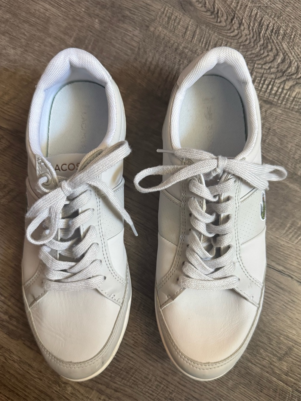 Lacoste Women's White Low-Top Leather Sneakers Size 5.5